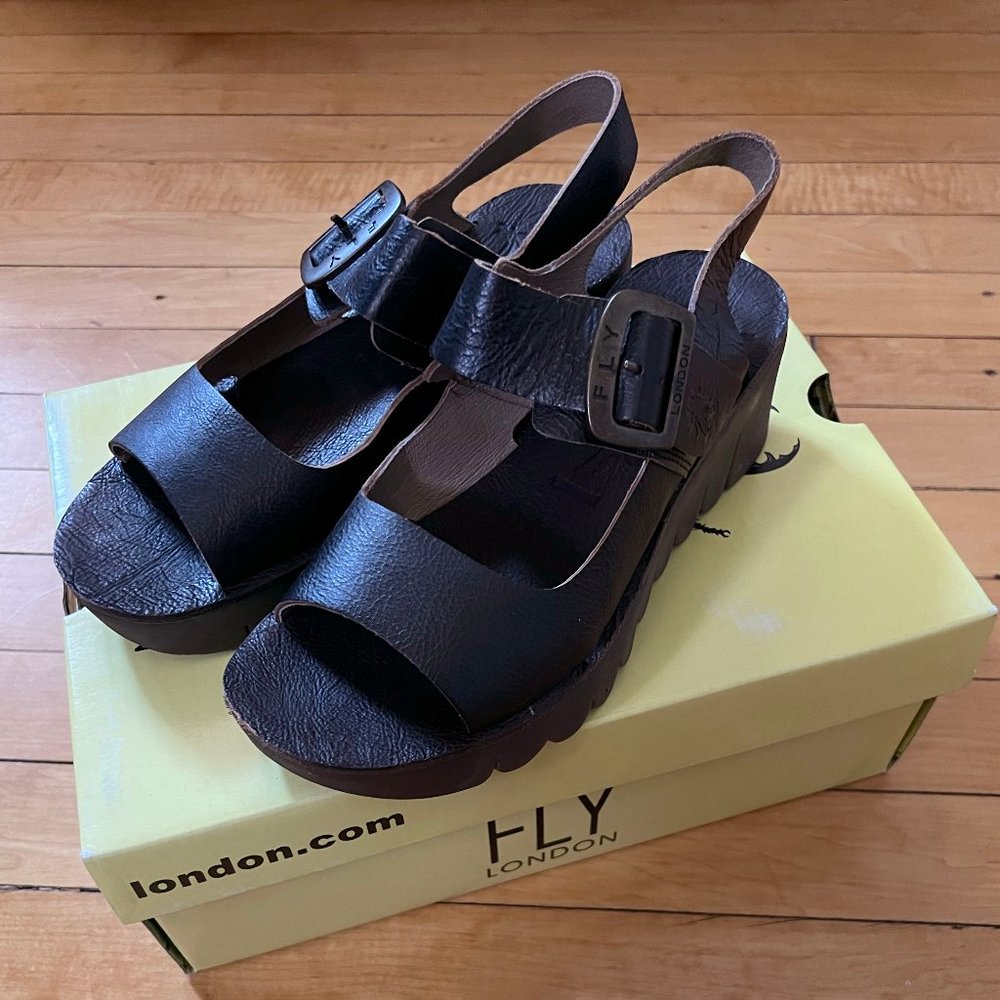 Brand New Fly London Yael Women's Sandal